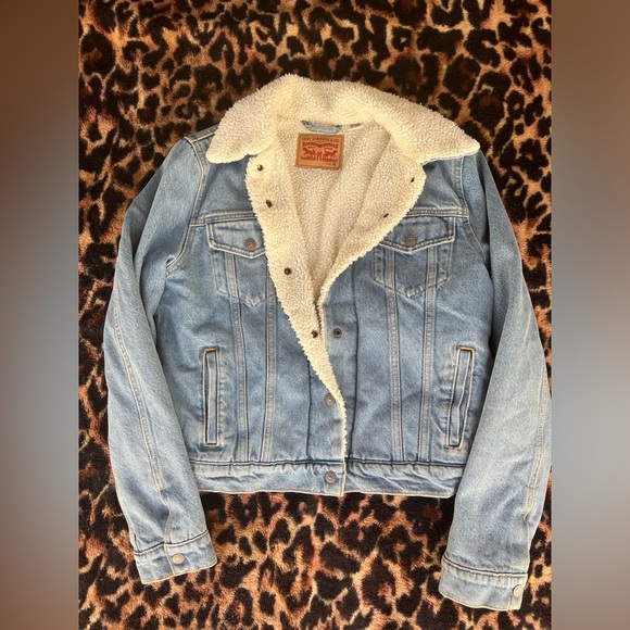 Levi Jean Jacket - Picture 2 of 2